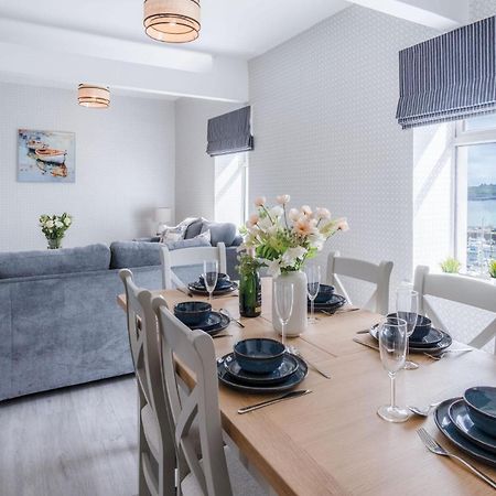 Beach Haven Hideout - 2 Bedroom - Milford Haven Bagian luar foto