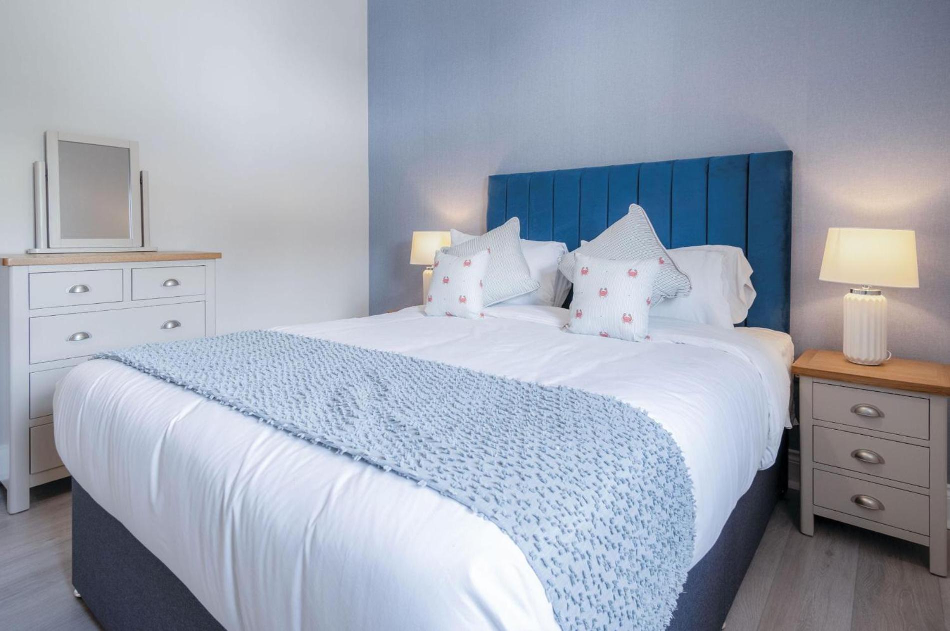 Beach Haven Hideout - 2 Bedroom - Milford Haven Bagian luar foto