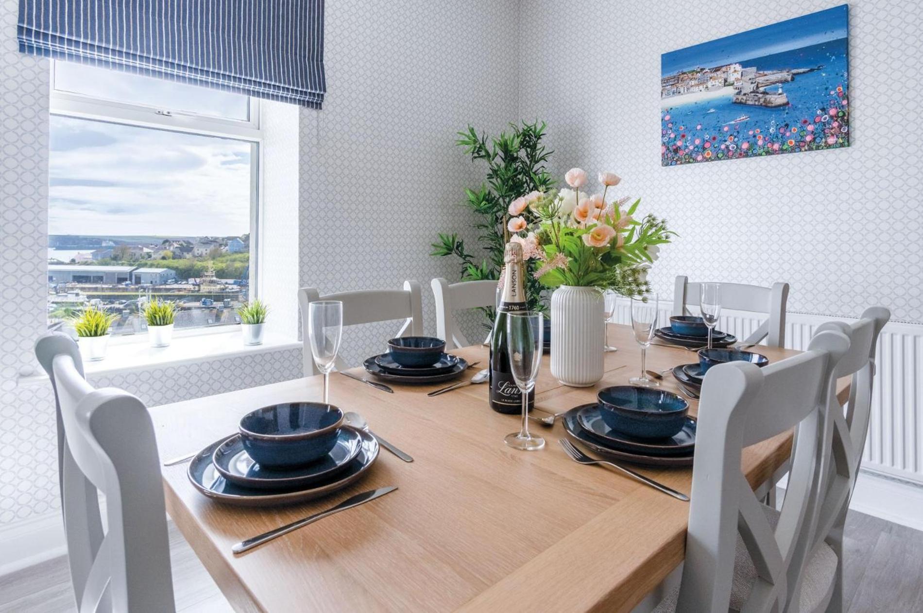 Beach Haven Hideout - 2 Bedroom - Milford Haven Bagian luar foto